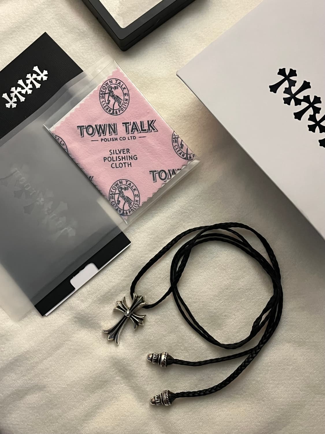 크롬하츠 레더 크로스 목걸이 상품이미지2