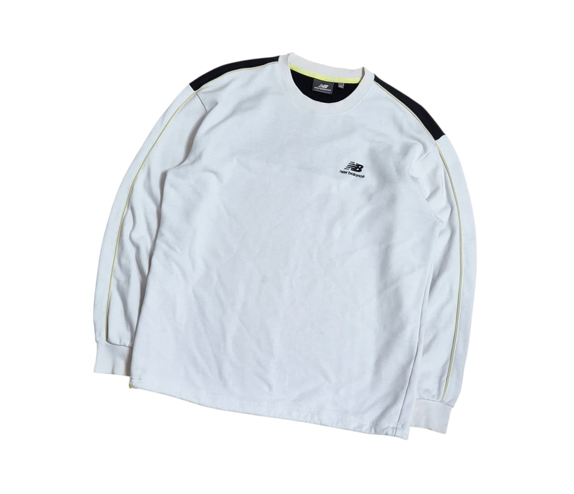 뉴발란스 스트링 맨투맨 상품이미지1