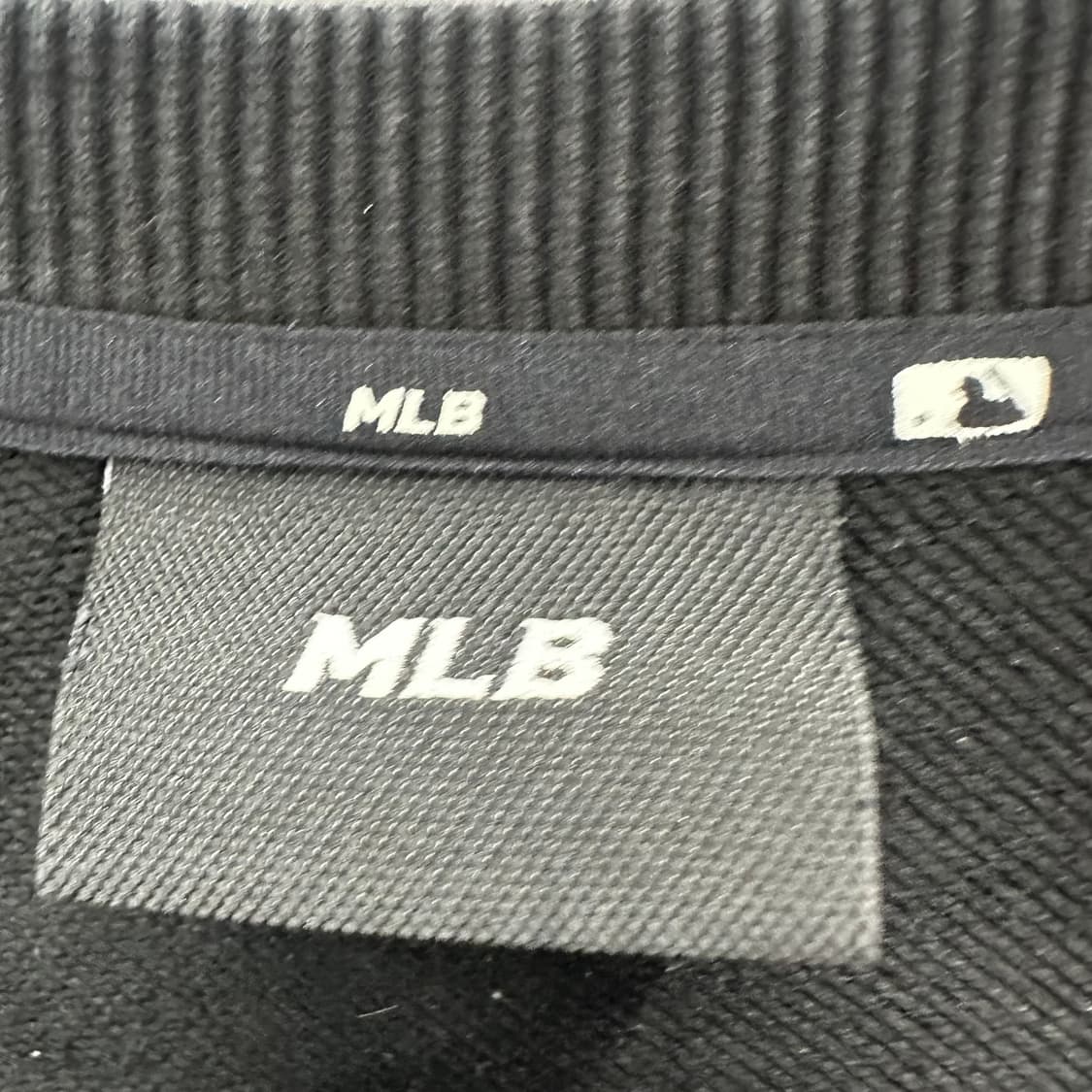 100 MLB 남자 루즈핏 맨투맨 상품이미지3