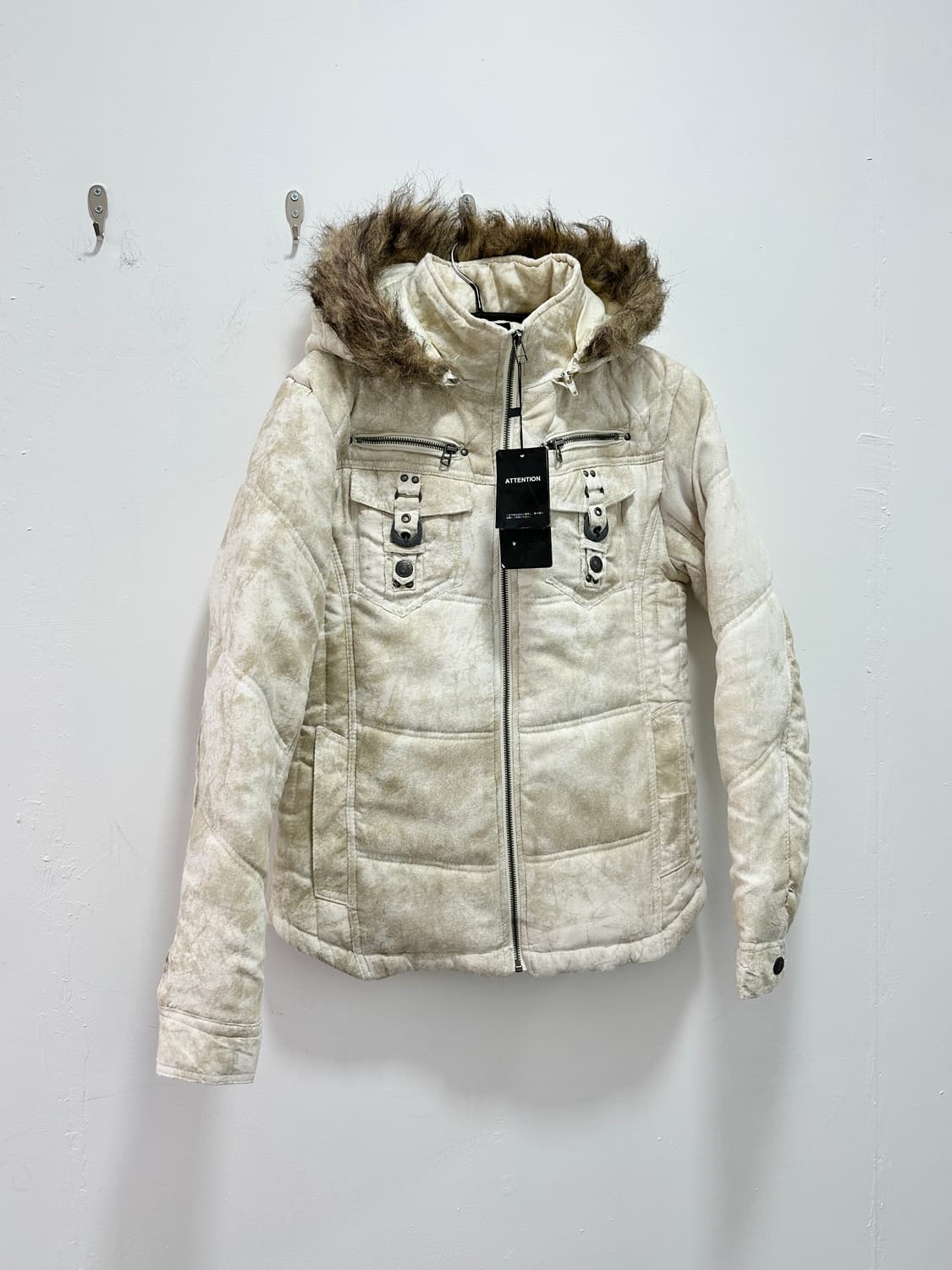 In The Attic washed sandy padded jacket 상품이미지3