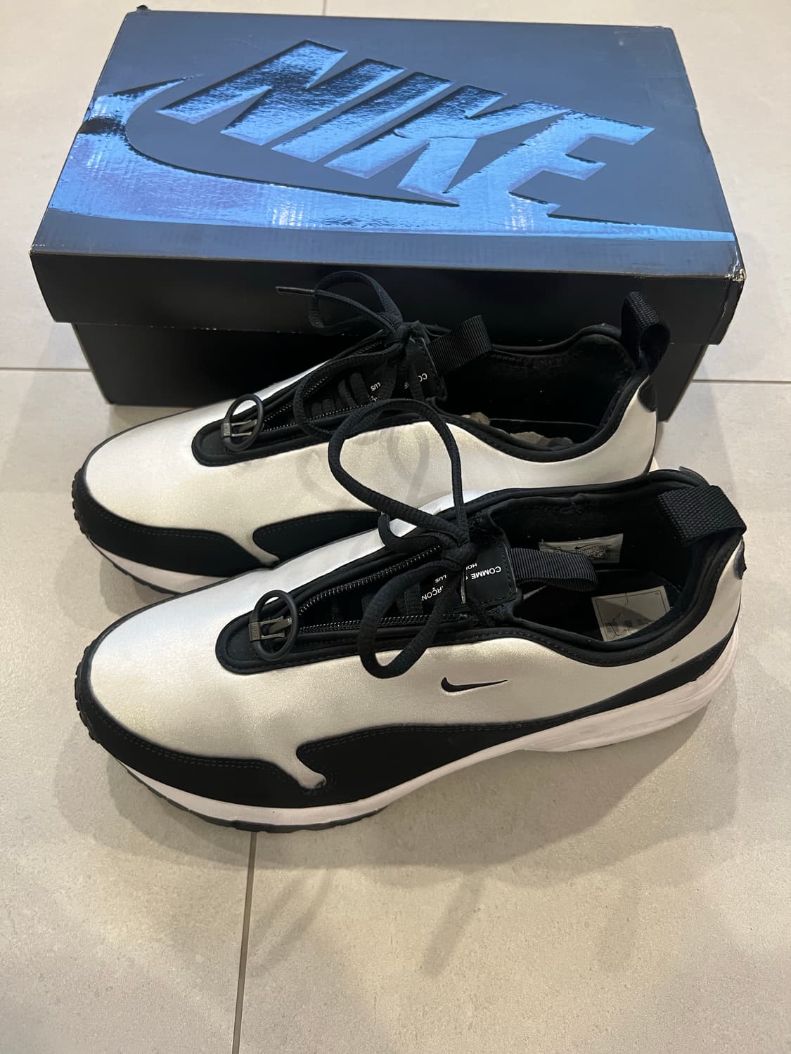 나이키 꼼데 선더 맥스 블랙화이트 M275 상품이미지1