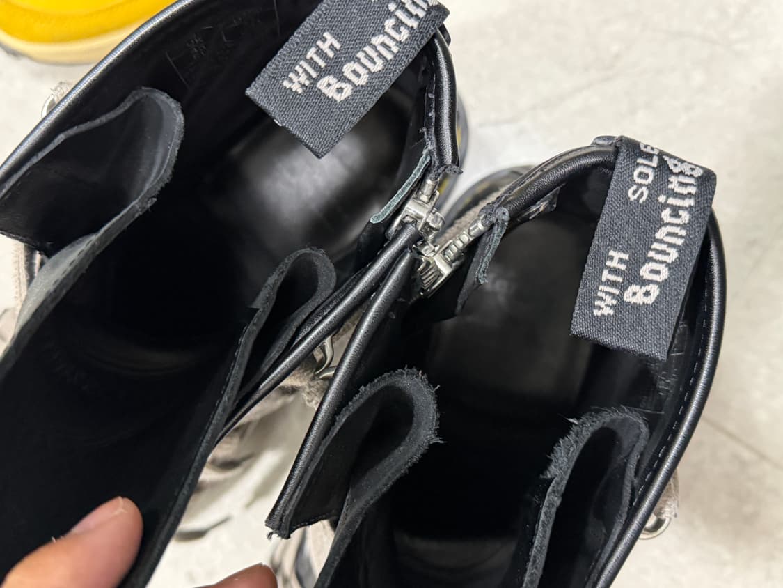 uk9 닥터마틴 x 릭 오웬스 1460 쿼드 솔 메가 레이스 부츠 블랙o 상품이미지6