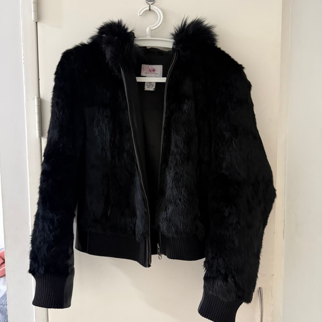 아르마니 익스체인지 블랙 퍼자켓 상품이미지2