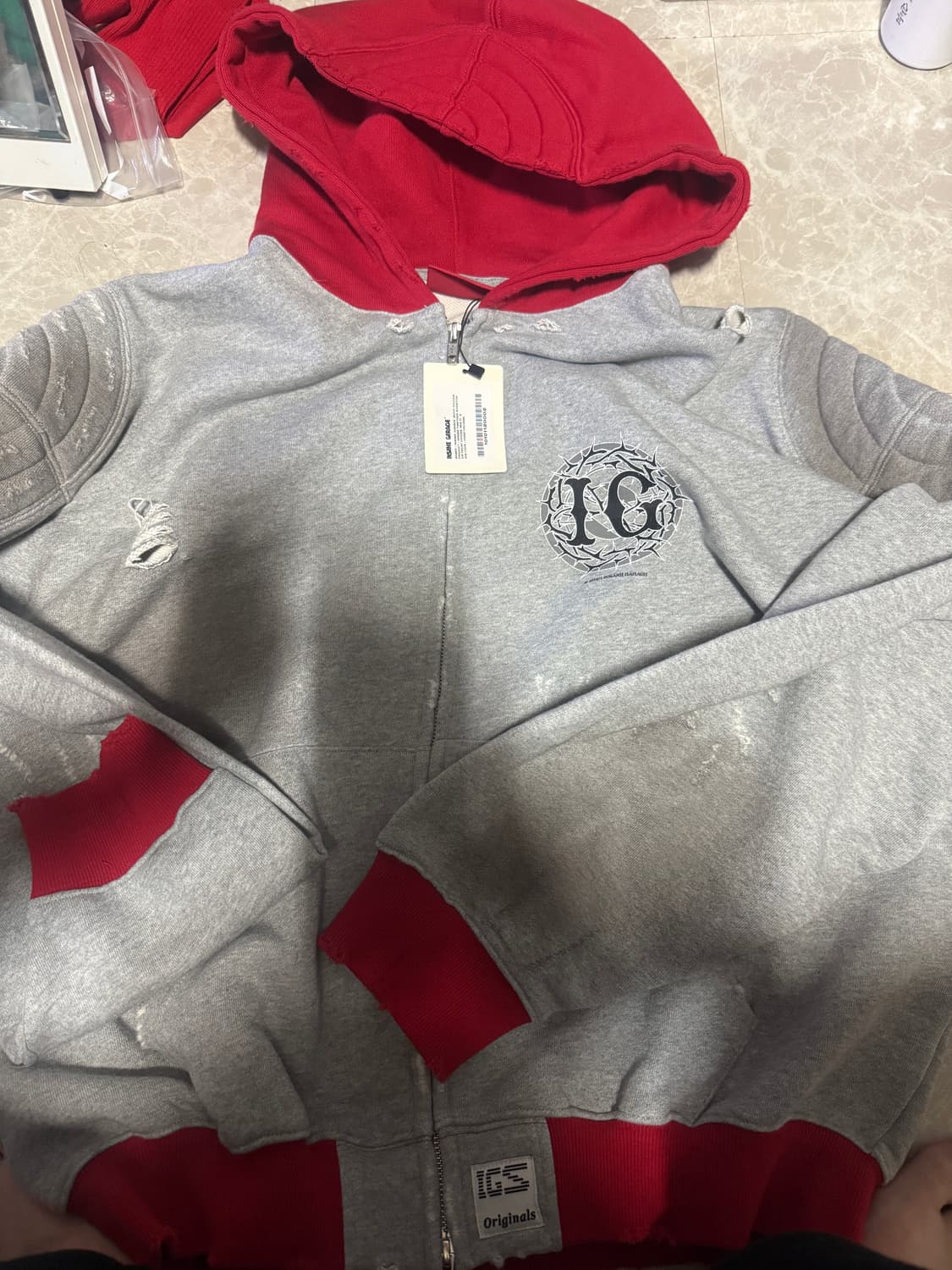 2사이즈 인세인개러지 엠프티 후드집업 상품이미지1