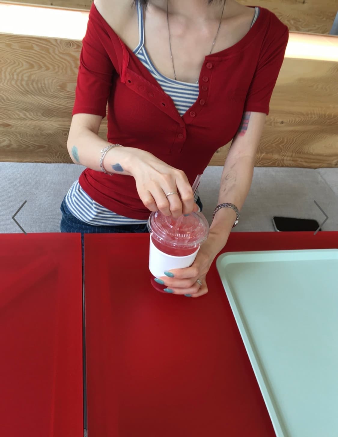 Red 1 Smoothie Button T 페일제이드 상품이미지1