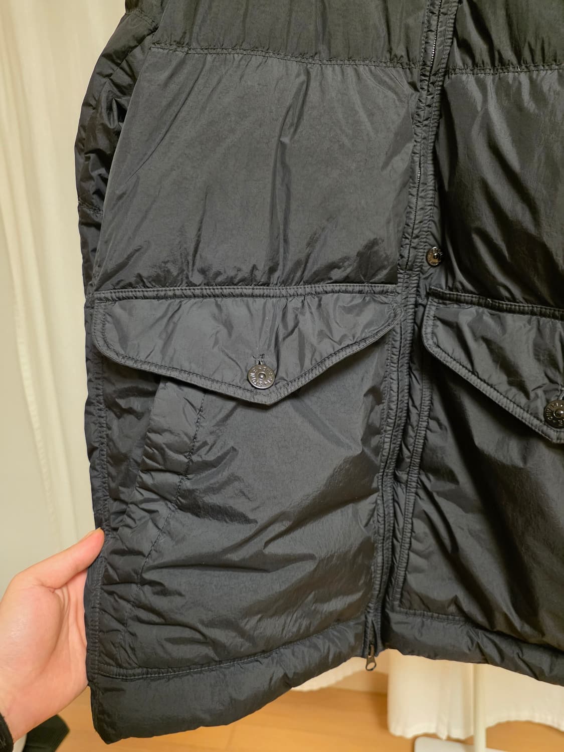 [24FW] 스톤아일랜드 크링클랩스 숏 다운 패딩 2XL 상품이미지3