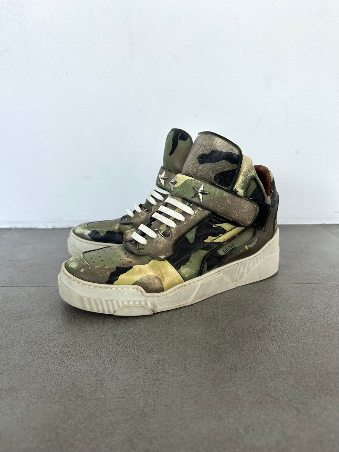 지방시 카모 타이슨 스타 스터드 하이탑 상품이미지3