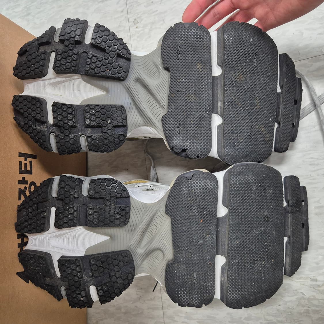 발렌시아가 카고스니커즈 42 밑창보강 박풀 백화점판 상품이미지6