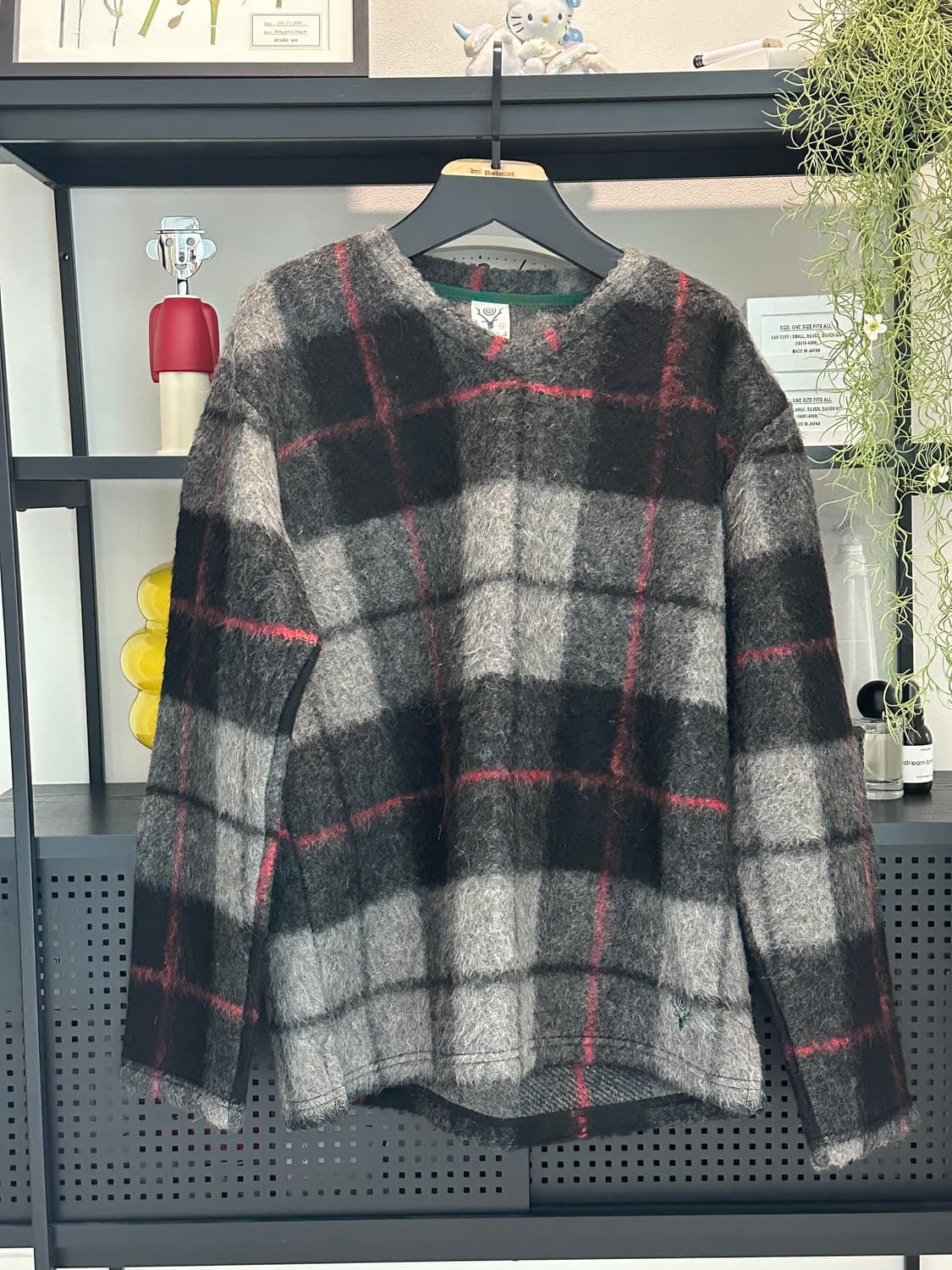 South2 west8 남이서팔 브이넥 모헤어니트 상품이미지1