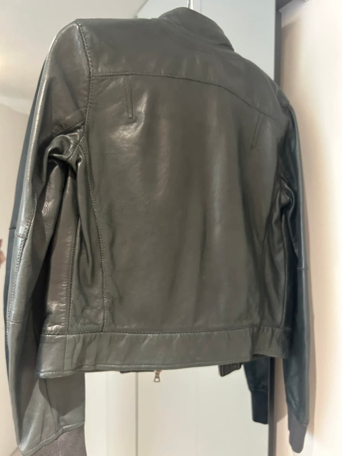 닐바렛 싱글 투웨이 가죽 자켓 xs사이즈 상품이미지2