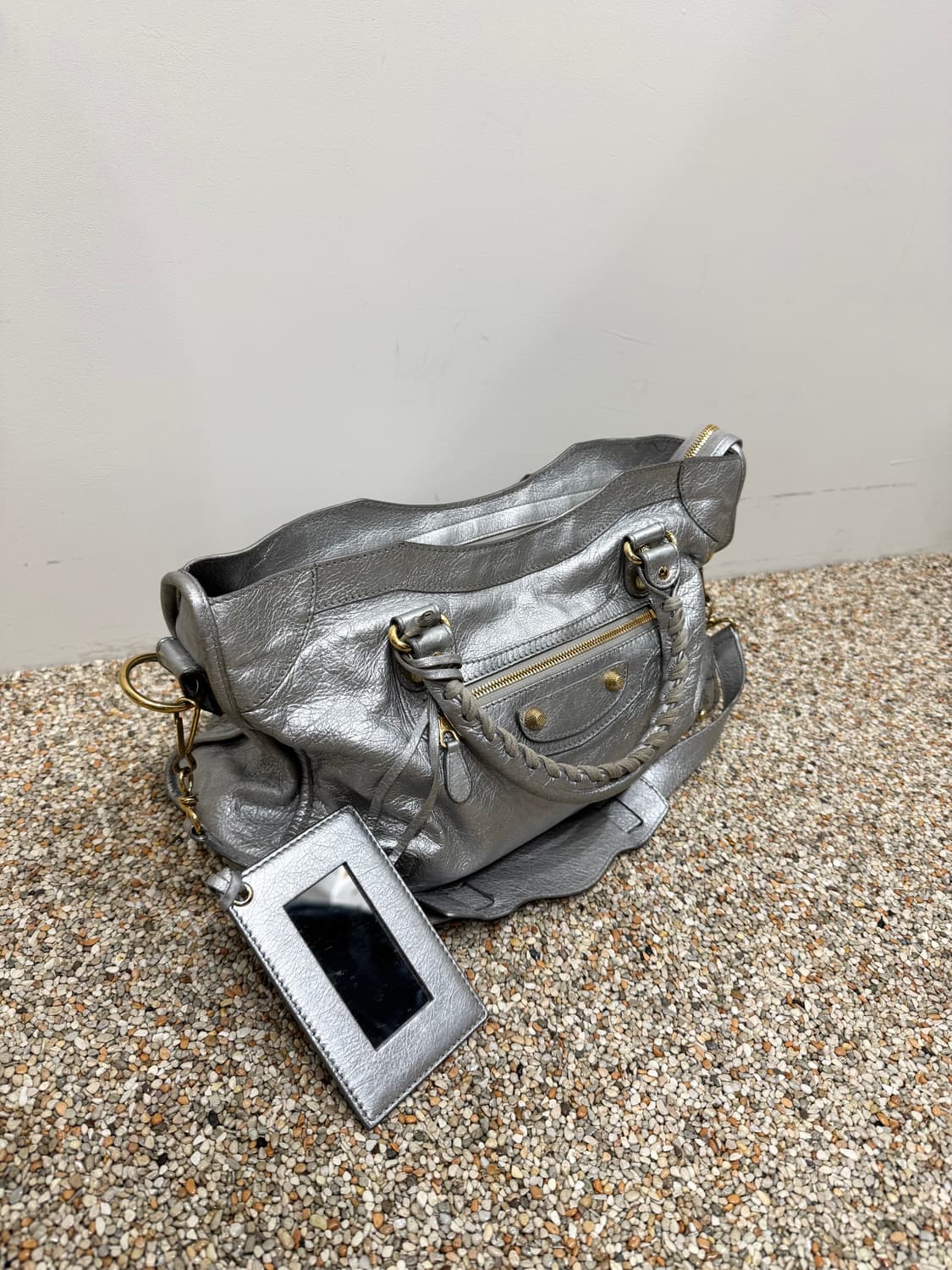 발렌시아가 실버 클래식 시티백 상품이미지2