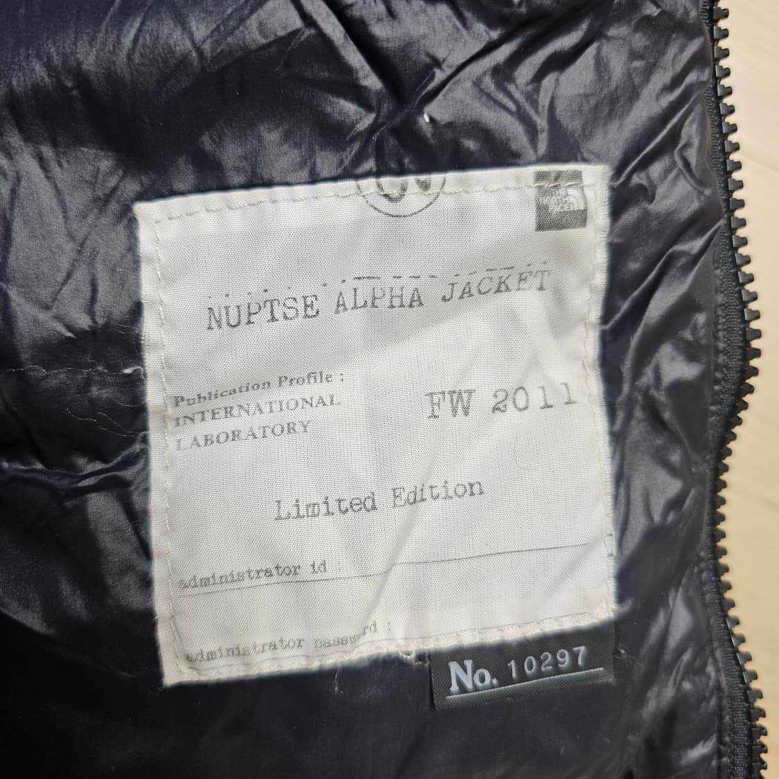 M 85 ) 노스페이스 눕시 구스다운 패딩 스웨이드 리미티드 여성 우먼 상품이미지5