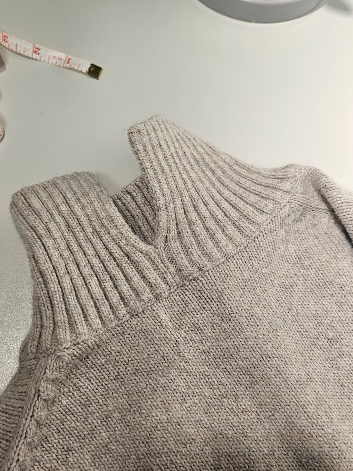 H&M 터틀넥 니트 아이보리 상품이미지3
