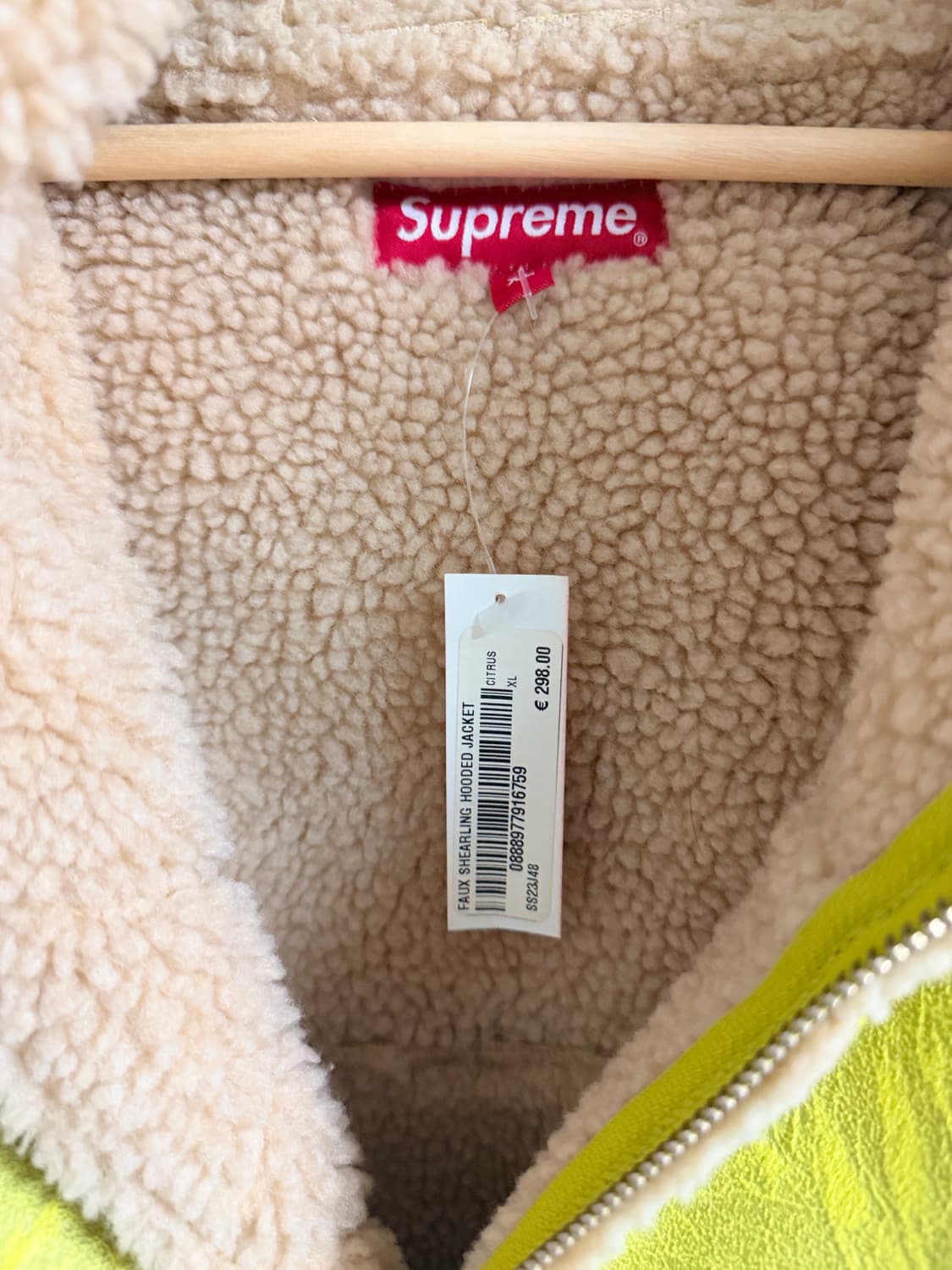 슈프림 Faux shearling jacket 상품이미지2