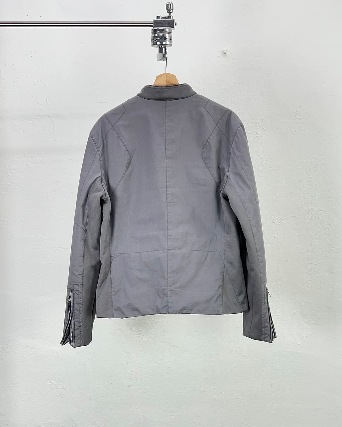 아르마니 익스체인지 라이트 그레이 기믹 지퍼 라이더 자켓 상품이미지6