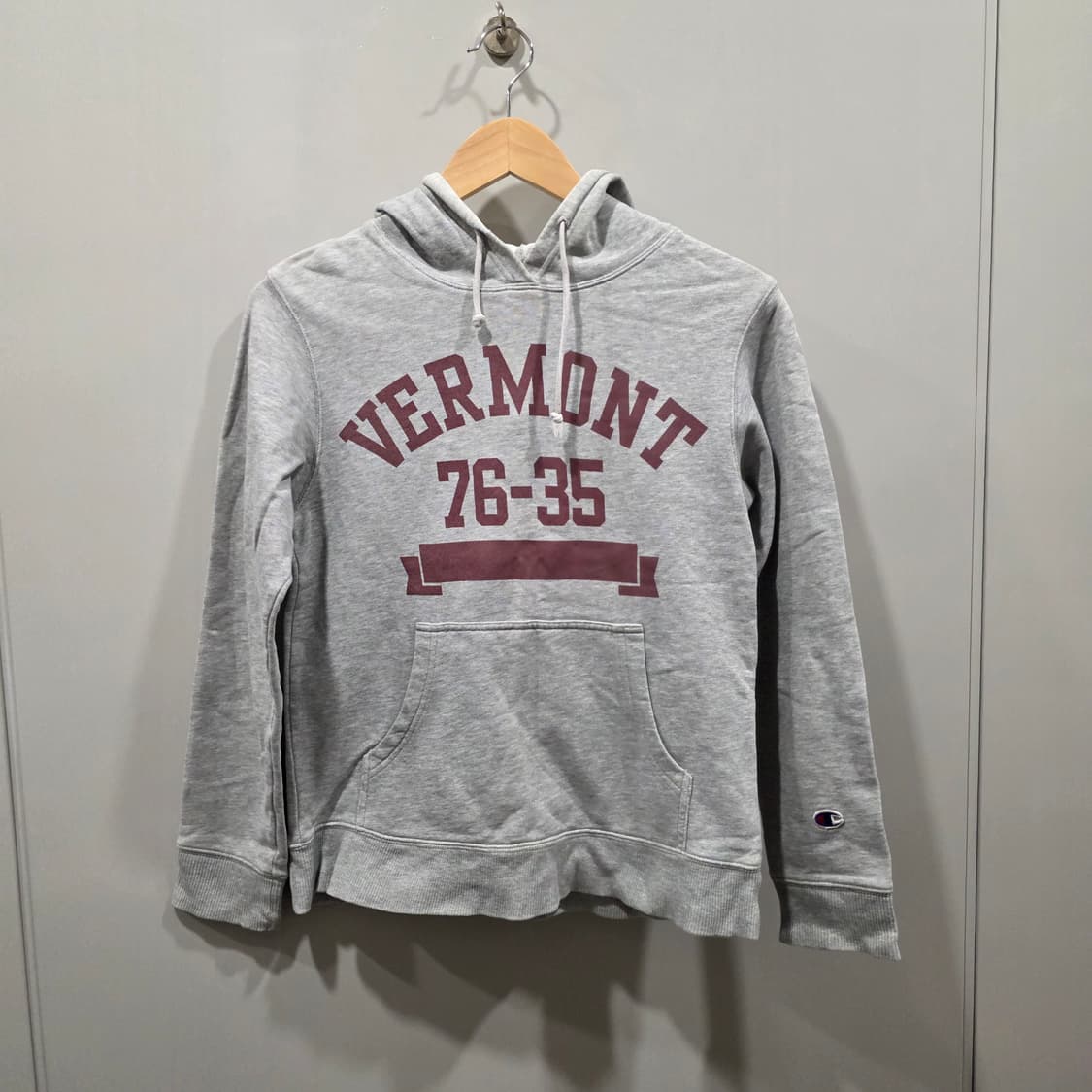 챔피온(Champion) 칼리지 로고 후드티 상품이미지1