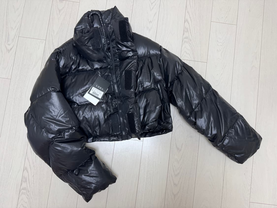 EMBROIDERED CROP PUFFER JACKET BLACK 상품이미지5