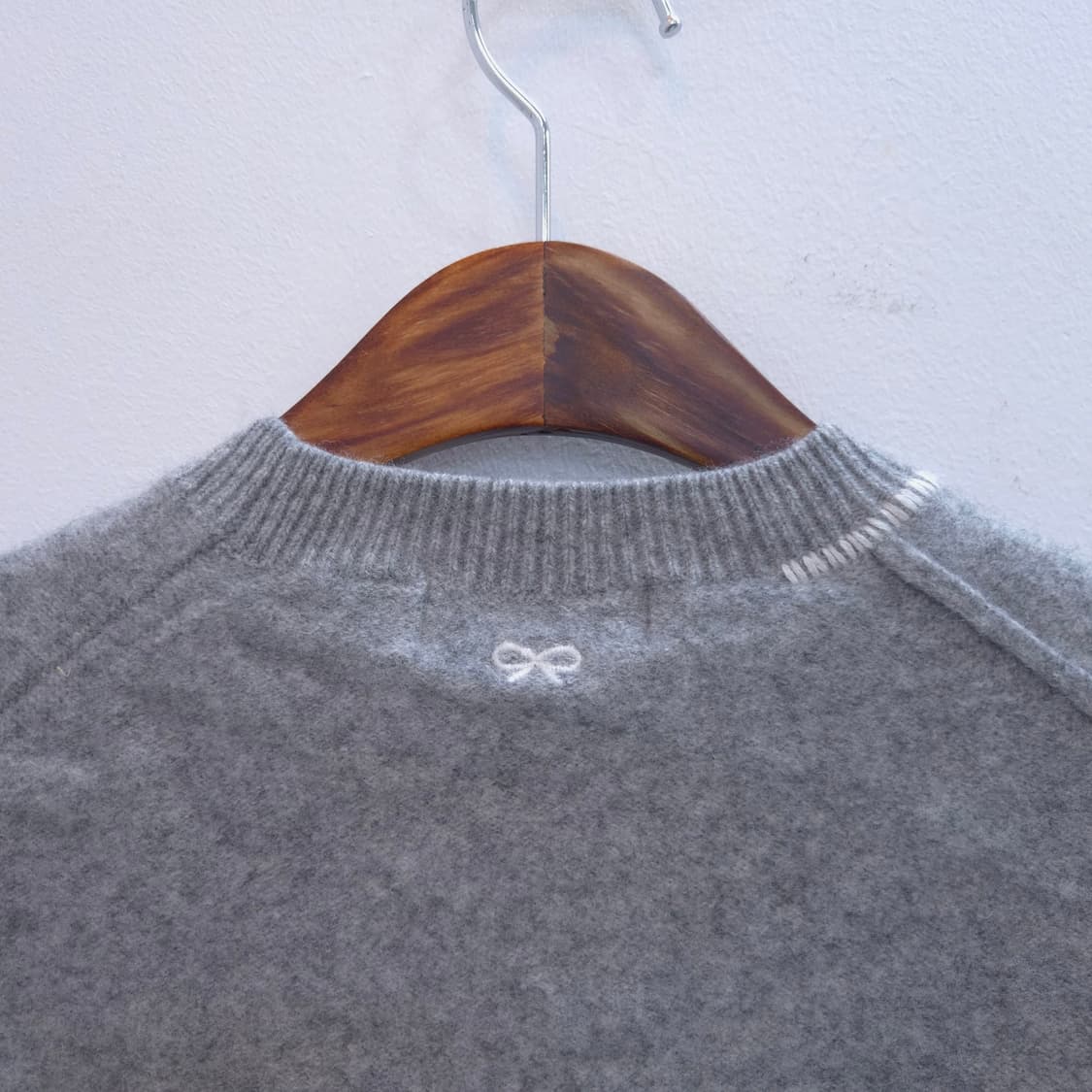 UNIQLO x ANYA HINDMARCH 콜라보 니트 상품이미지8