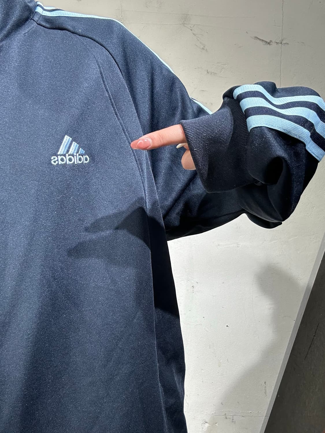 아디다스 네이비 스카이 블루 삼선 오버핏 올드스쿨 트랙탑 져지 2XL 상품이미지4