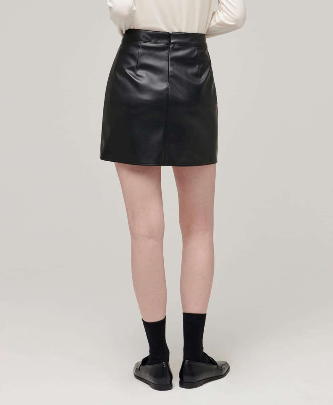 우먼즈 비건 레더 미니 스커트 [블랙] M 상품이미지2