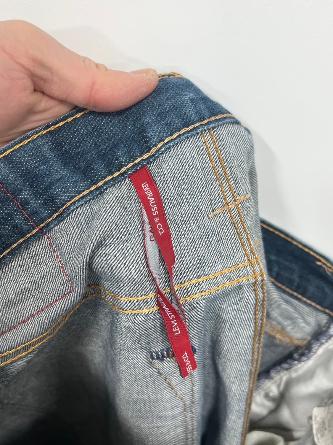 리바이스 504 슬림 스트레이트 워싱 데님 팬츠 상품이미지5