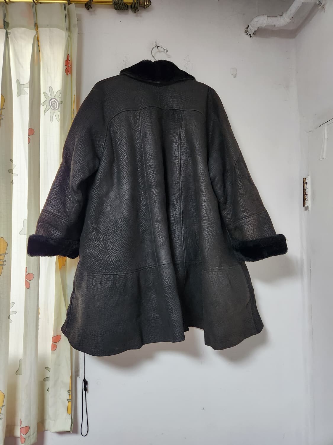 블랙 양털 무스탕  여성 77~88 상품이미지3