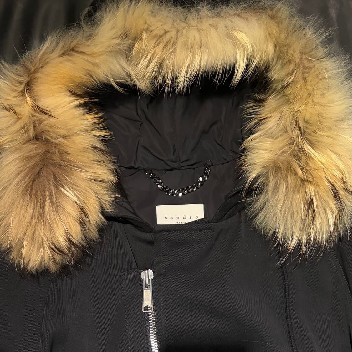 산드로 블랙 퍼 후드 패딩 상품이미지7