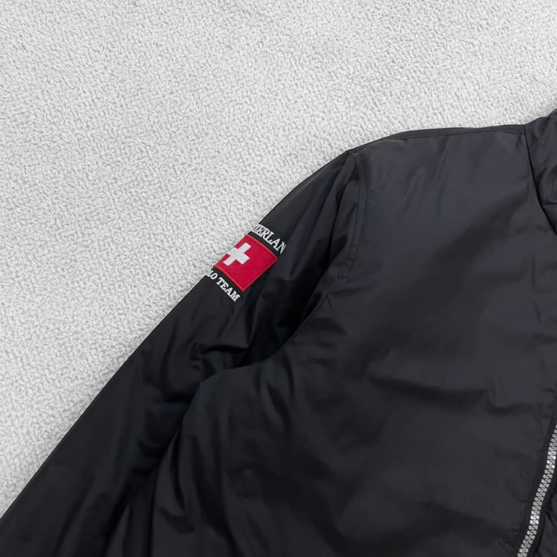 폴로 랄프로렌 스위스 패치워크 투웨이 리버시블 퀄팅 자켓 블랙 상품이미지5