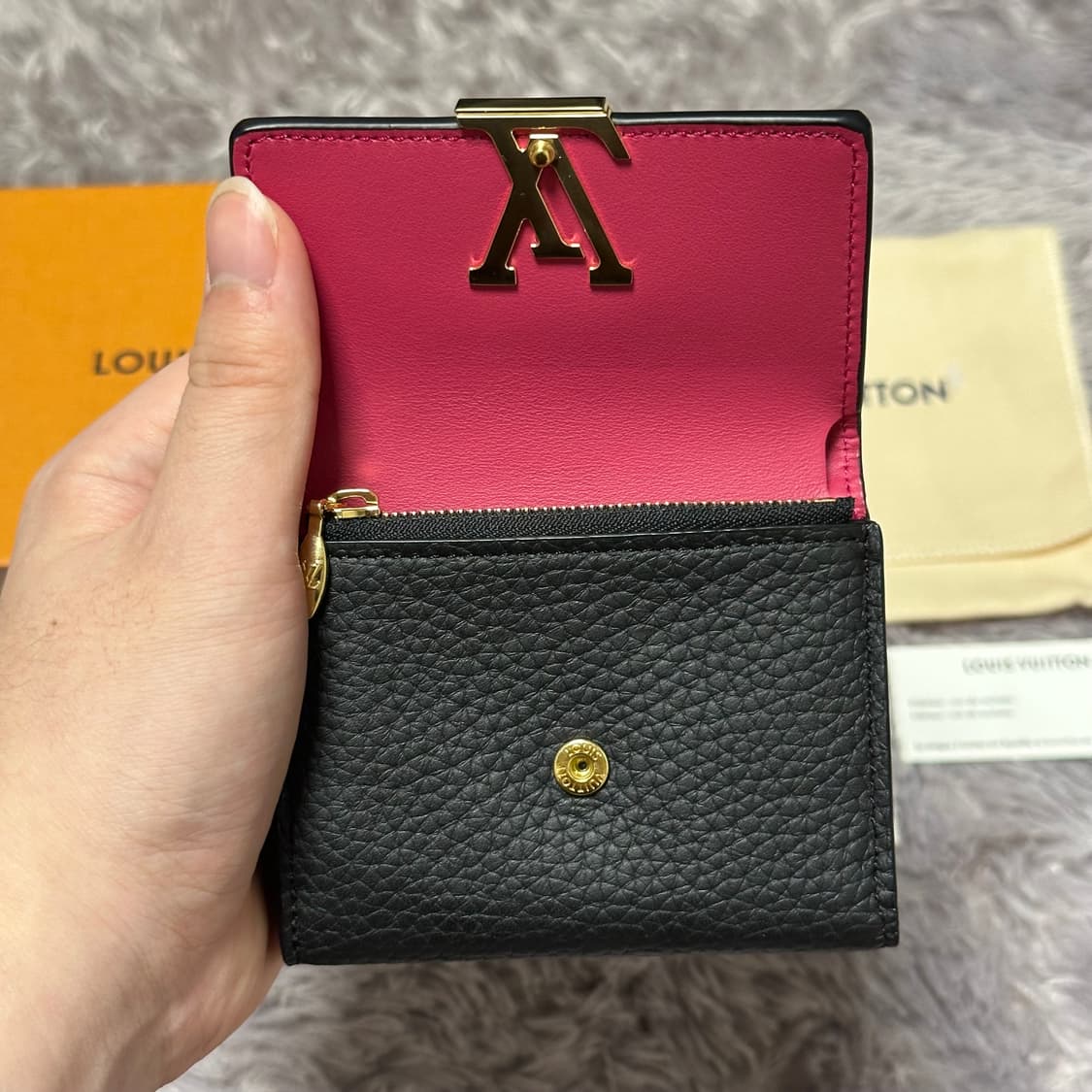 [풀구성] 루이비통 카퓌신 중지갑 상품이미지6
