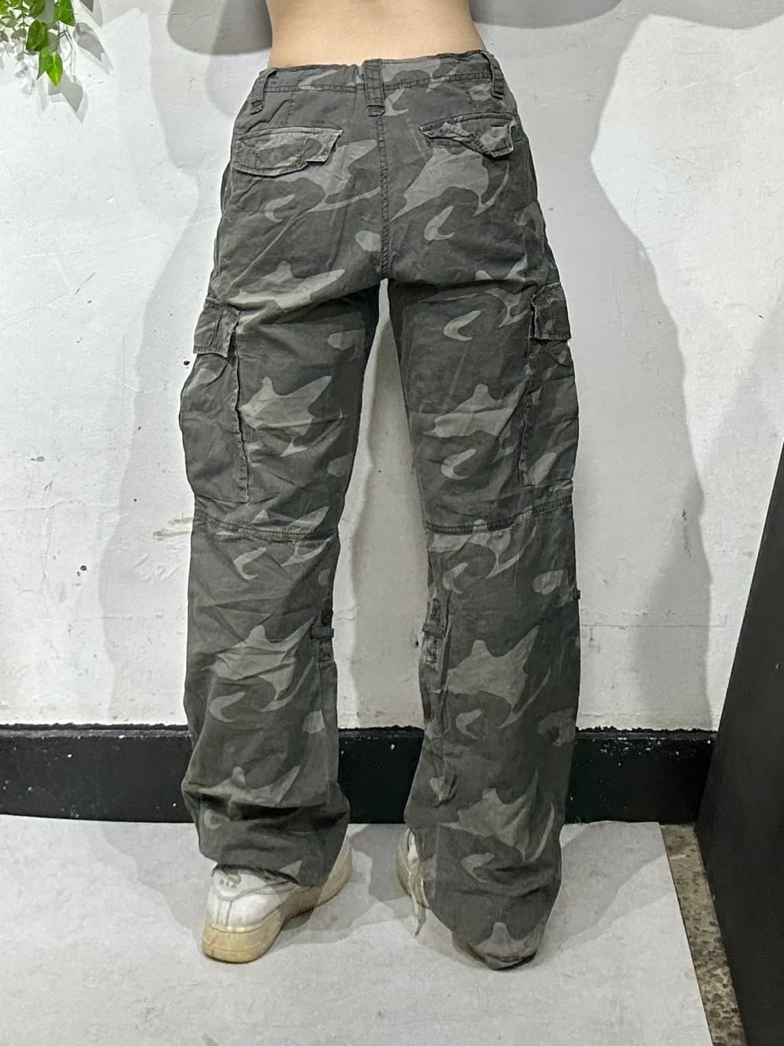 일본 빈티지 카키 와이드 카고 팬츠 밀리터리 카모 바지  상품이미지3