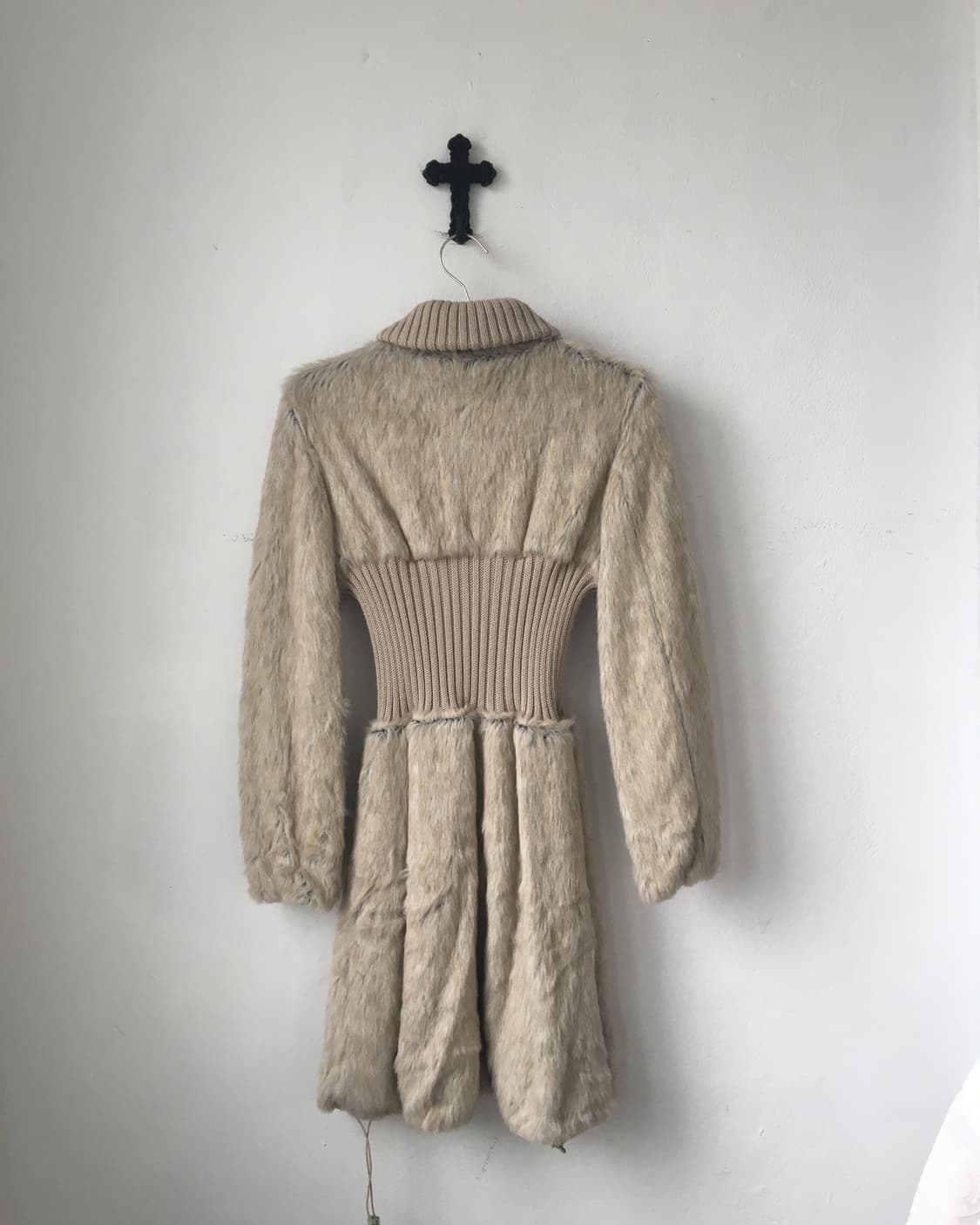 Zucca fake fur layer high neck knit zip  상품이미지3