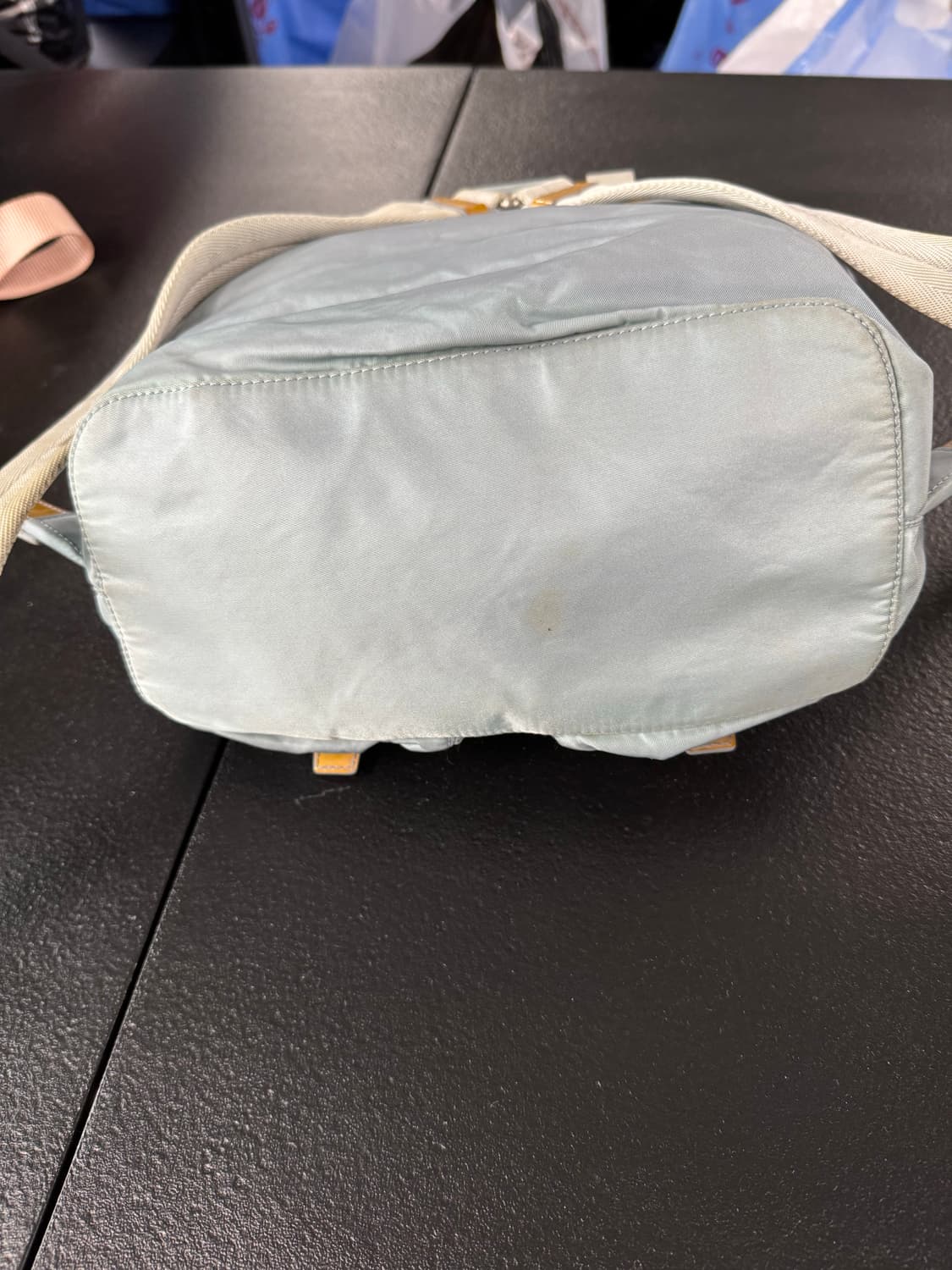 프라다 나일론 라이트 블루실버 백팩 상품이미지4