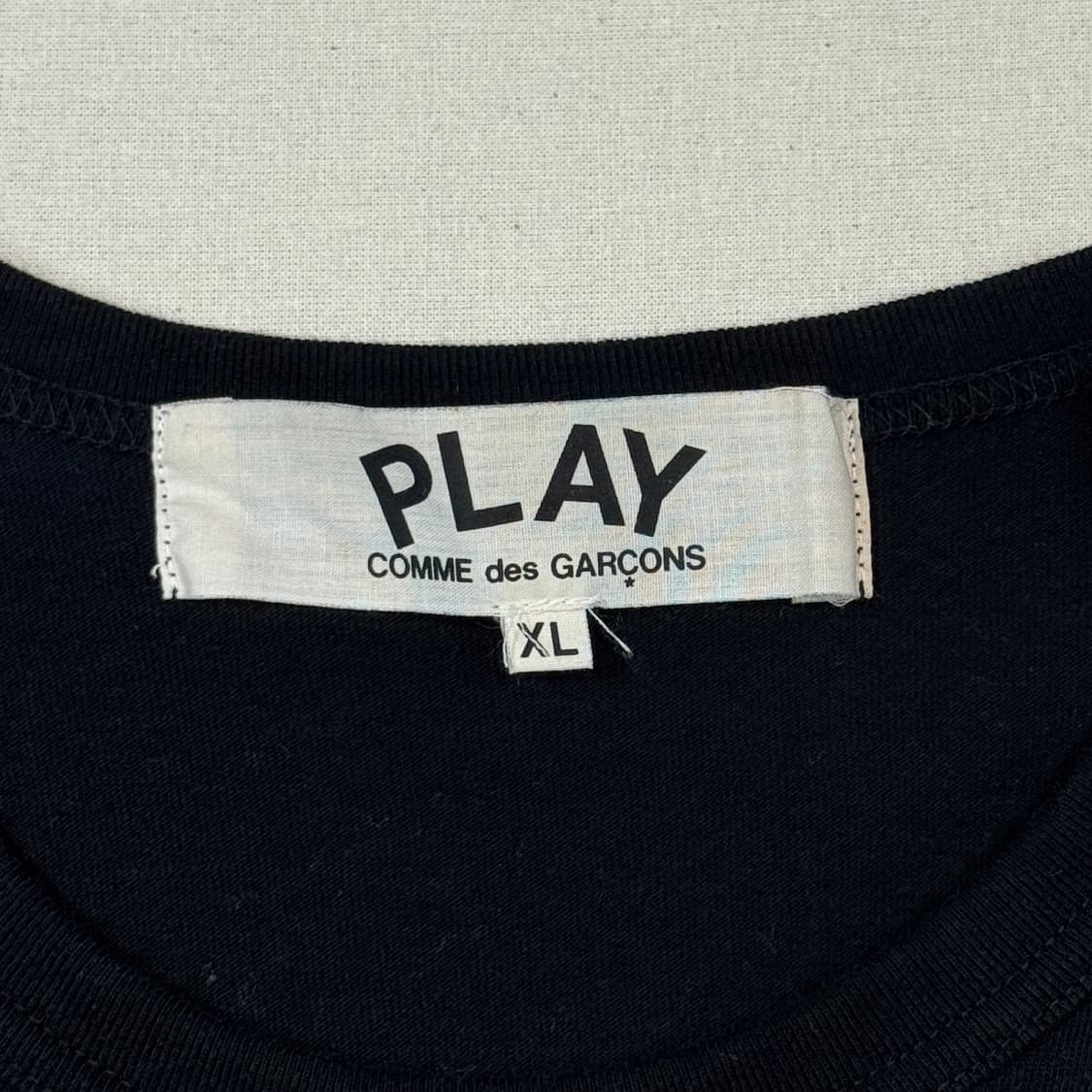 XL) 꼼데가르송 플레이 하트 와펜 롱 슬리브 티셔츠 블랙 상품이미지6