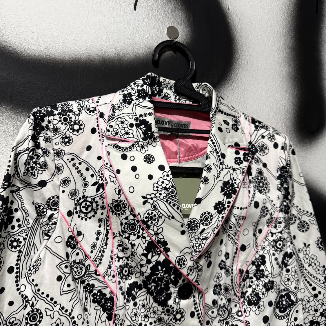 Clove vs Cloves 핑크 스티치 디테일 페이즐리 풀 패턴 자켓 상품이미지3