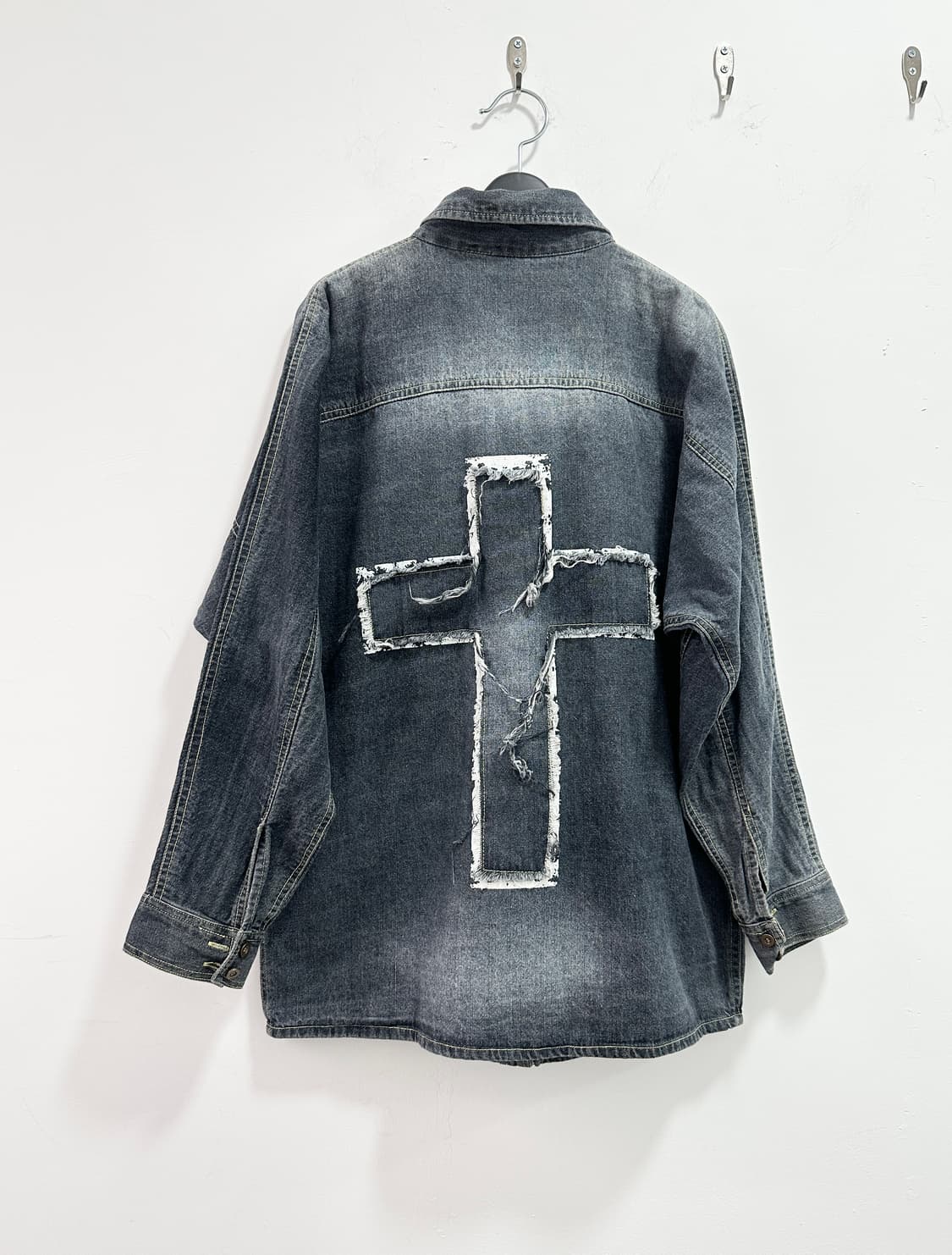 Sweetrouge back cross patch denim shirts 상품이미지1