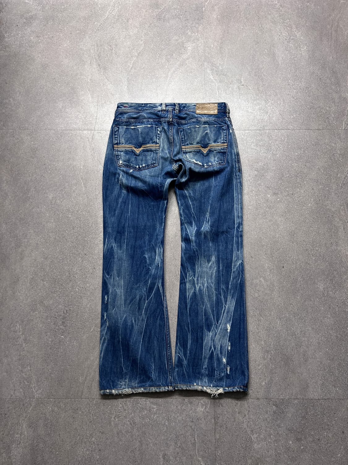 디젤 자티니 크랙 워싱 데님 팬츠 상품이미지7