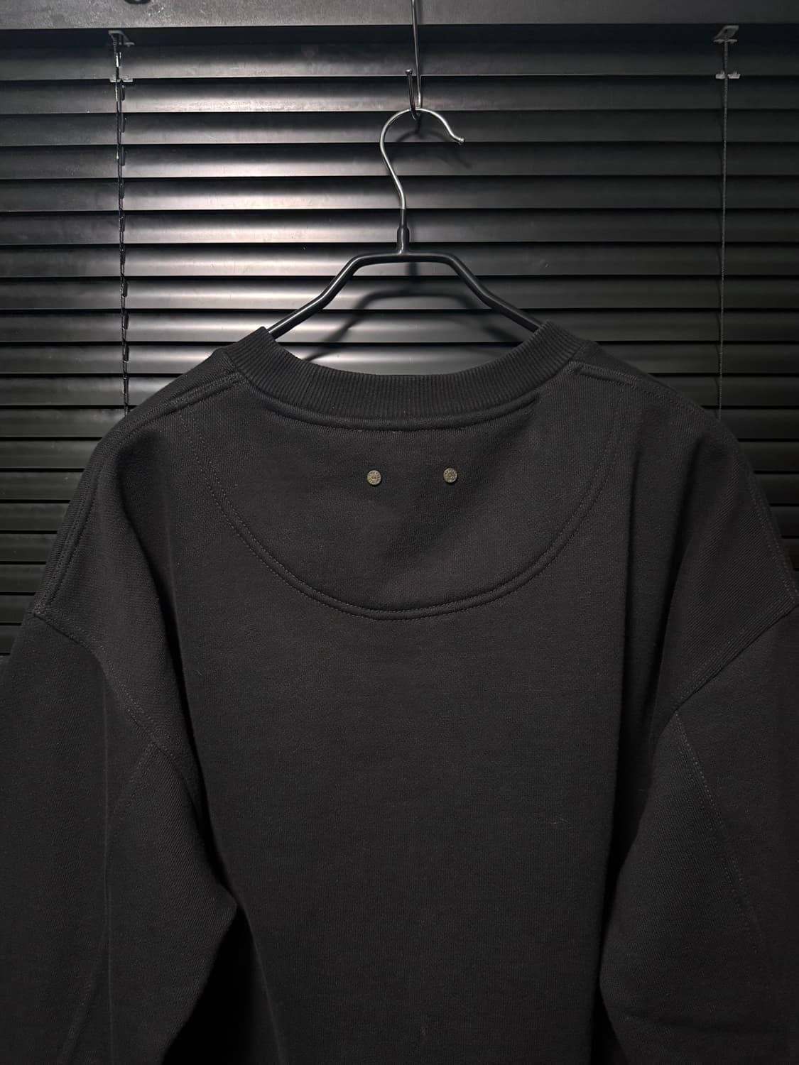 앤더슨벨 시그니처 엠블럼 스웻 셔츠 맨투맨 L 100 블랙 자수 기모 상품이미지5