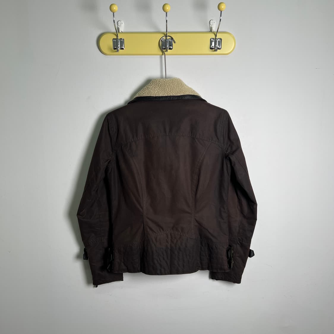 바버 오디넌스 무스탕 왁스 자켓 34 상품이미지2