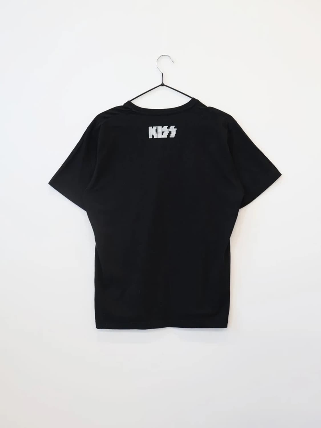 UNIQLO UT KISS Graphic Tee Black 상품이미지4