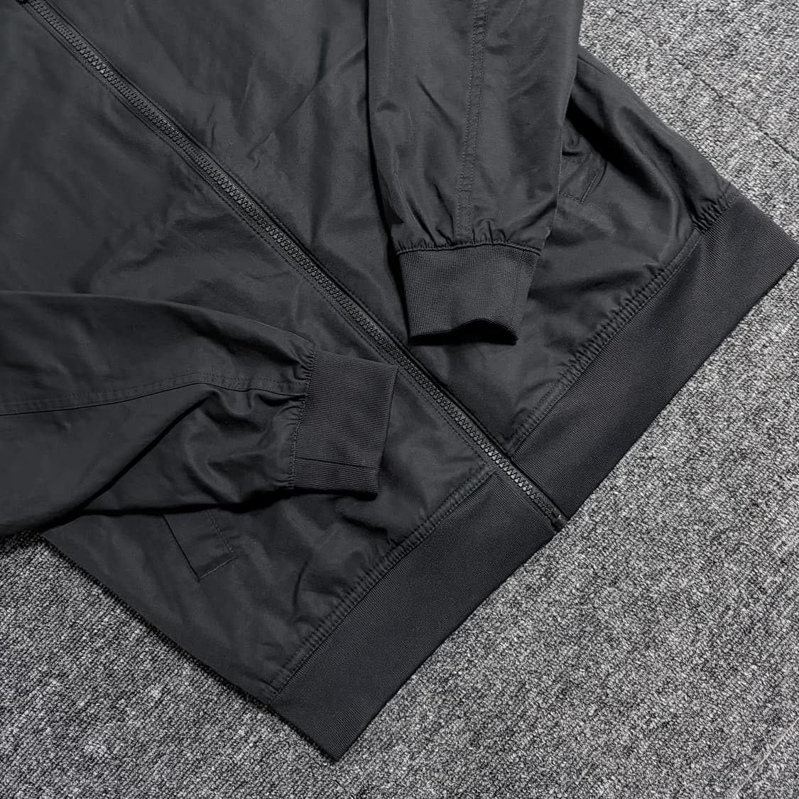 나이키 에센셜 우븐 봄버자켓 상품이미지2