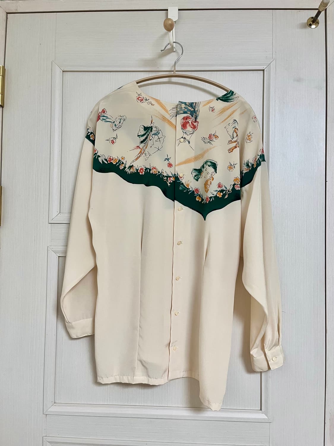아이보리 빈티지 패턴 블라우스 상품이미지1