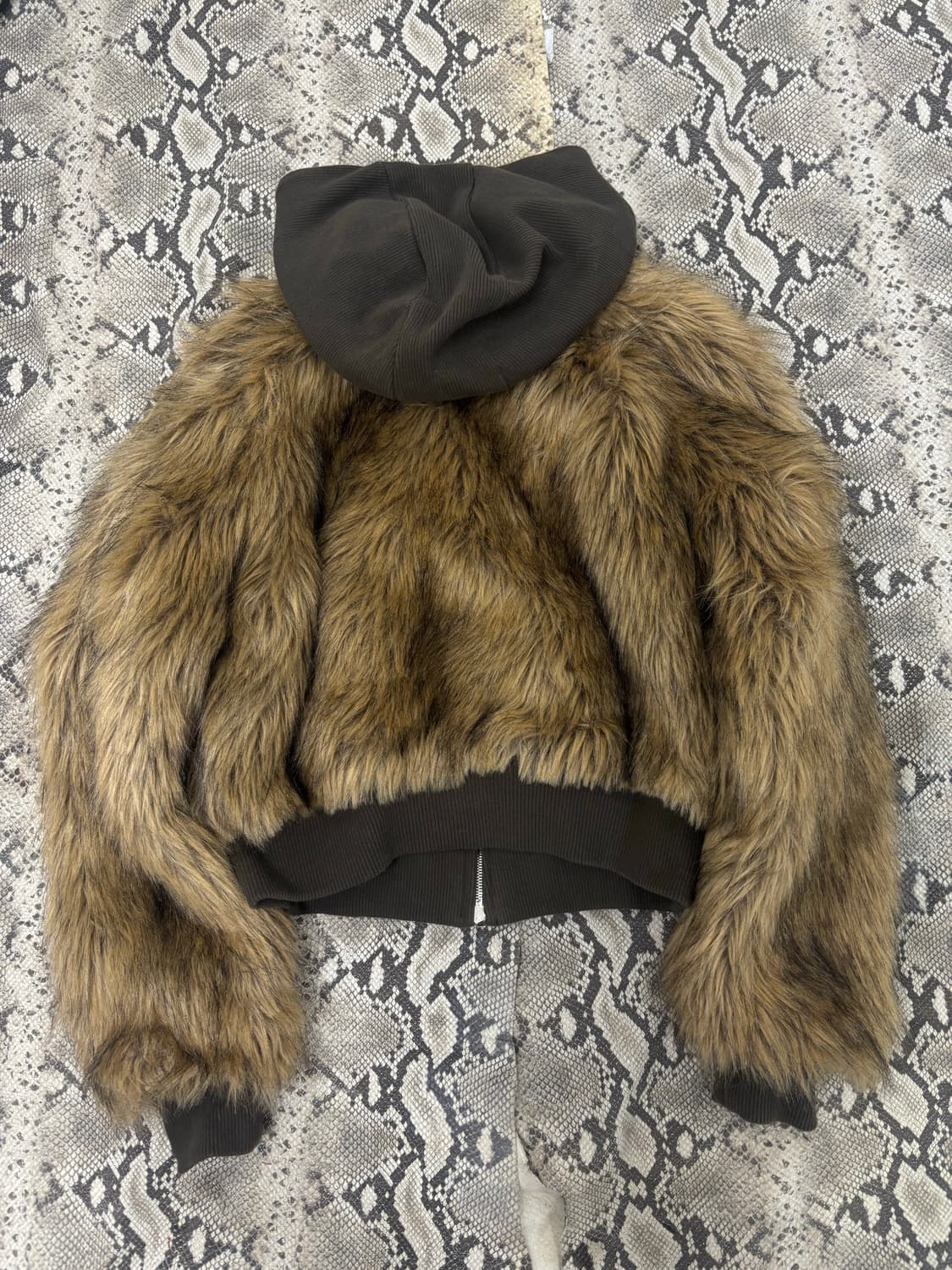 [NACHE]24FW Hoodie Crop Fur Jacket Khaki 상품이미지10