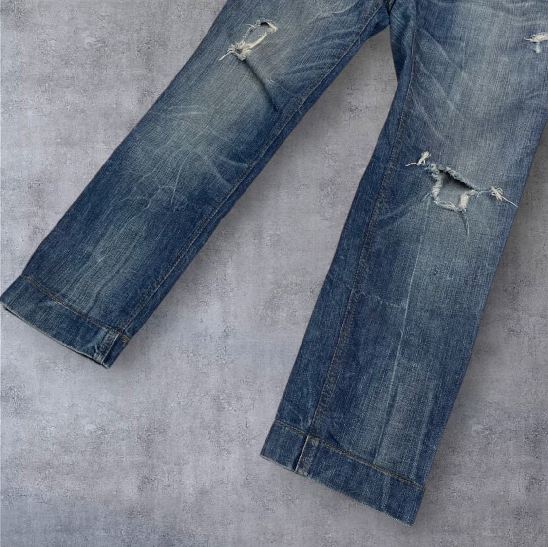 돌체앤가바나 중청 빈티지 메탈패치 디스트로이드 데님팬츠 48 상품이미지4