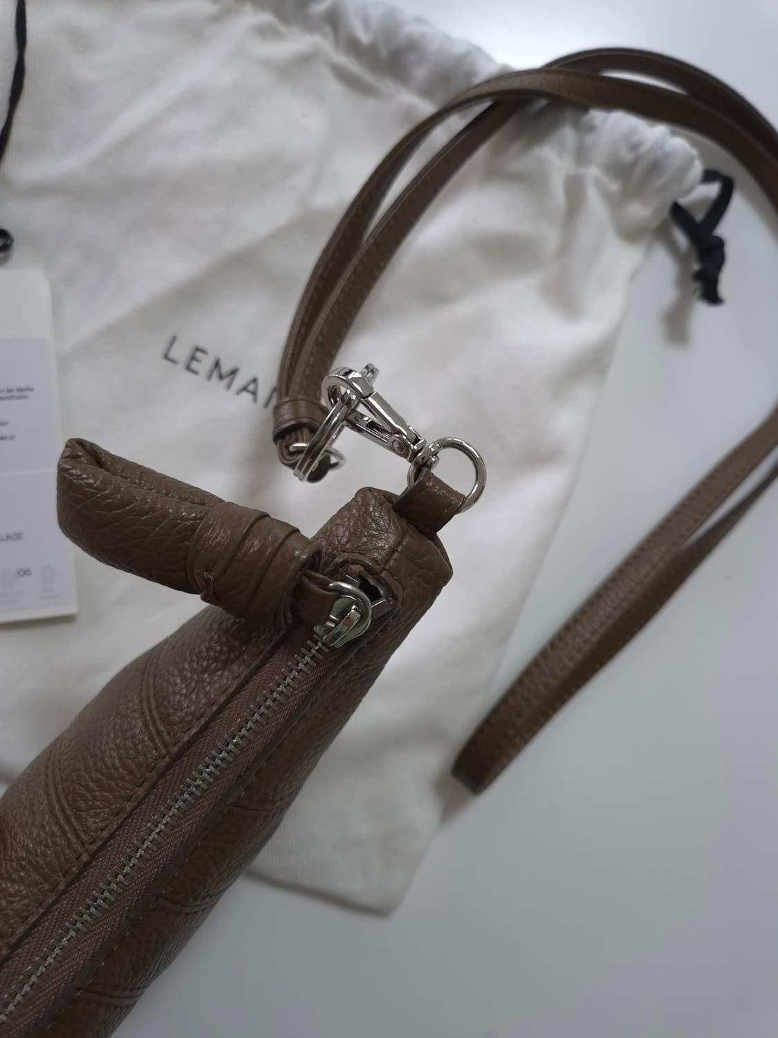 르메르 크루아상 크로스바디 코인 펄스 코인지갑 상품이미지3