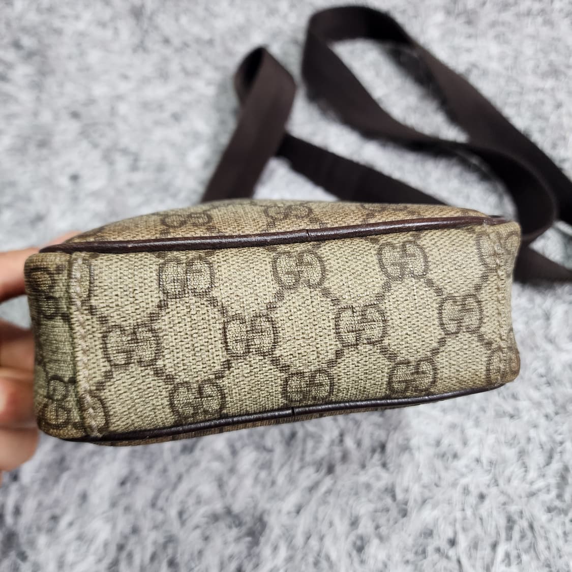 구찌 GG 슈프림 메신저백 크로스백 상품이미지4