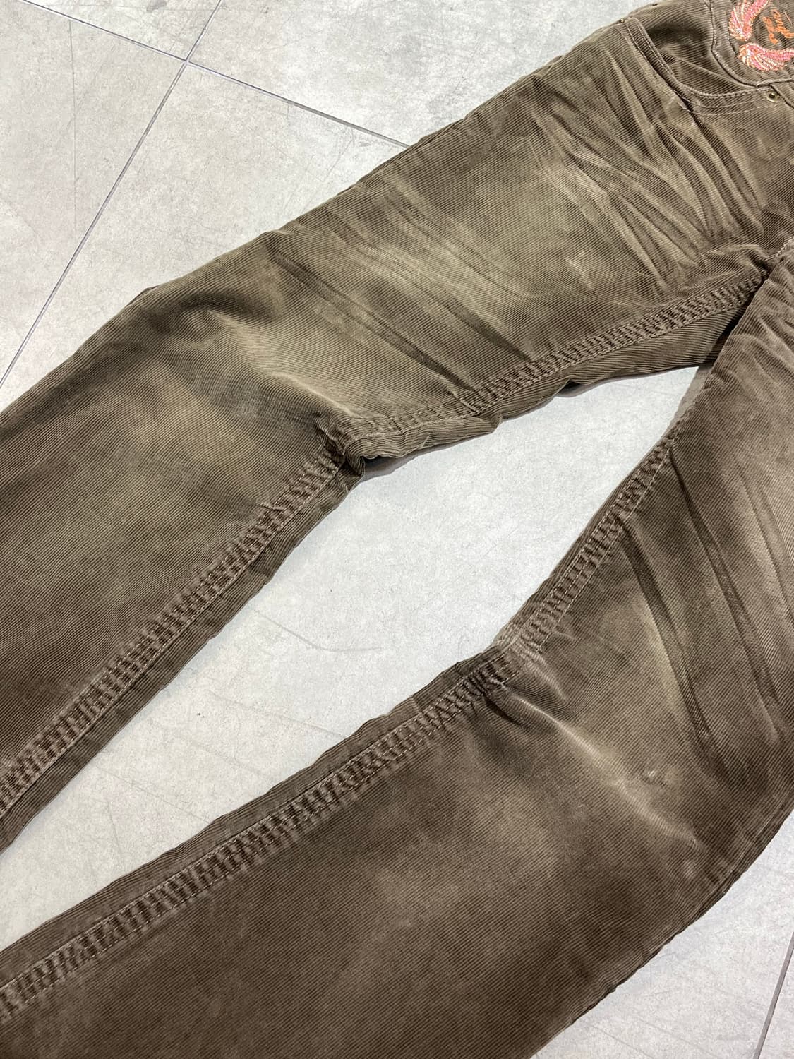 일본 빈티지 y2k 날개 자수 세미 부츠컷 골덴 팬츠  상품이미지3