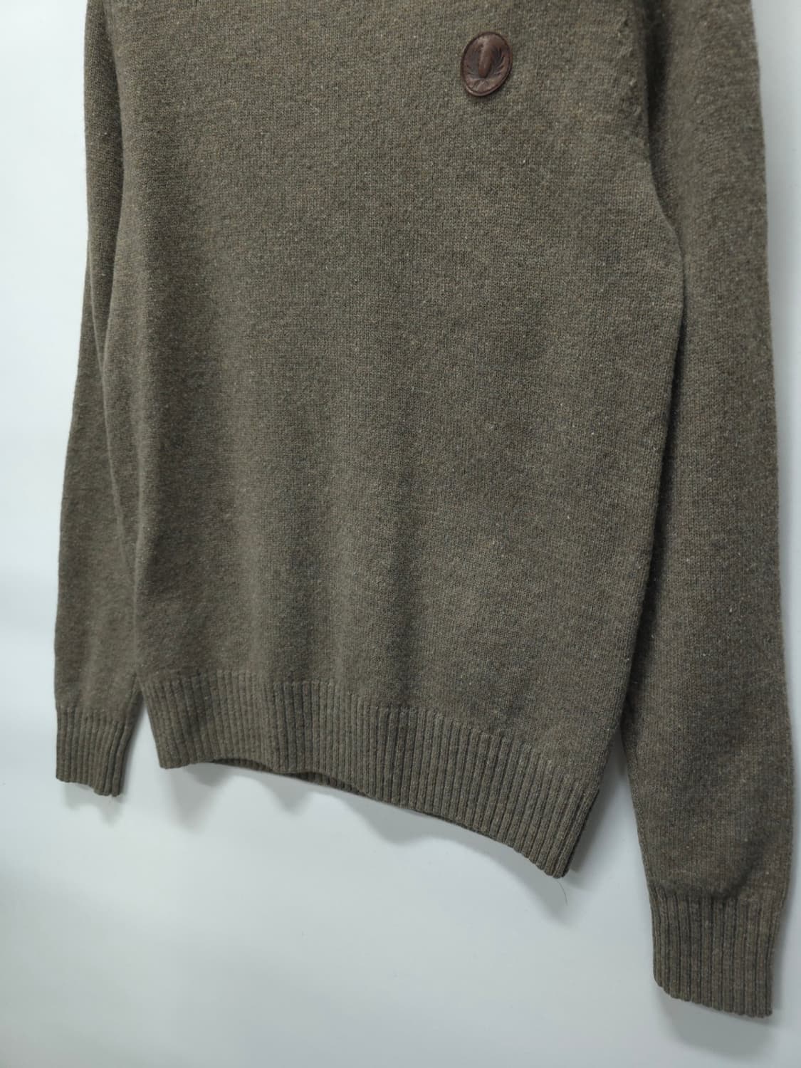 프레드페리 남성 100% 램스울 자수 패치 니트 (95) 상품이미지6