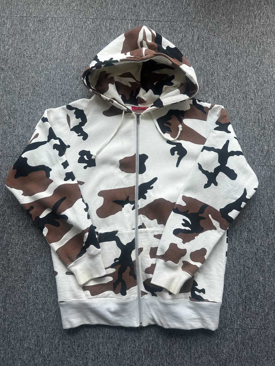 [L] 16FW 슈프림 립 로고 후드 집업 상품이미지1