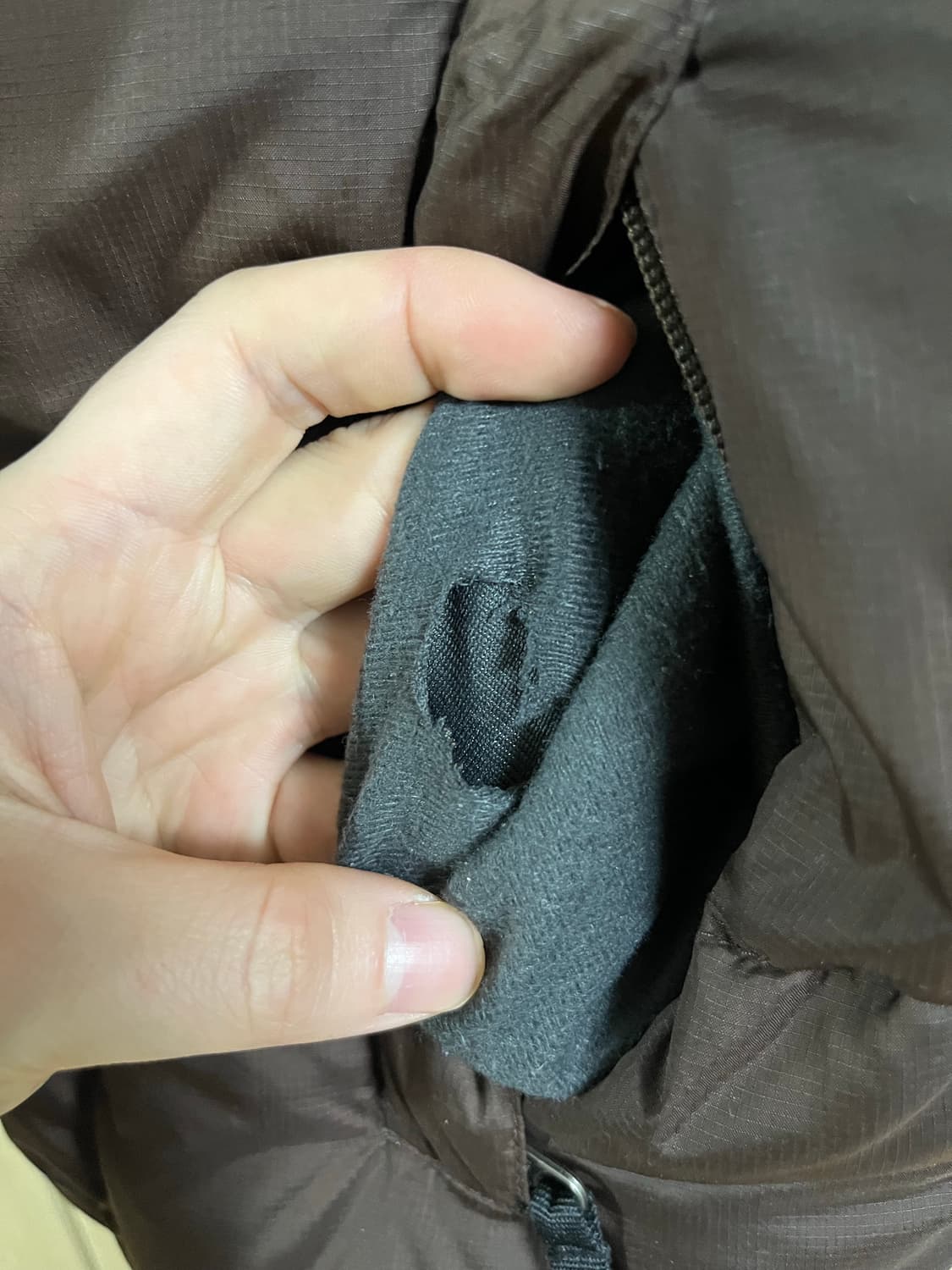 노스페이스 센터로고 눕시 무광 브라운 L 상품이미지4