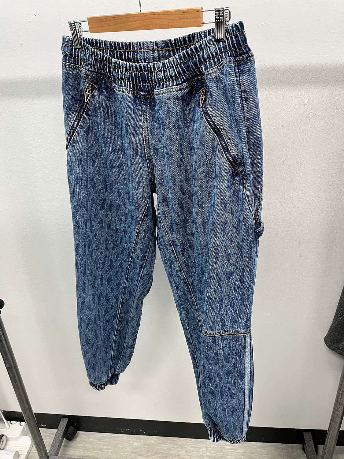 32) 아디다스 데님 조거팬츠  상품이미지1